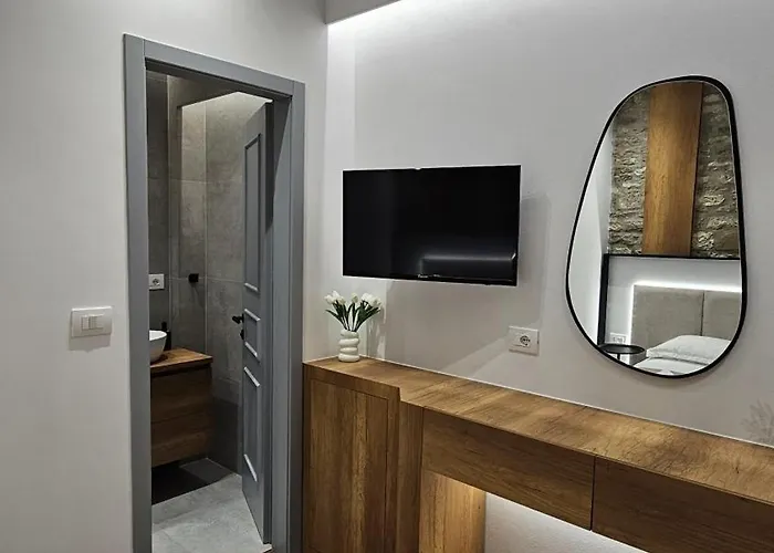 Elisavet's Gjirokastër