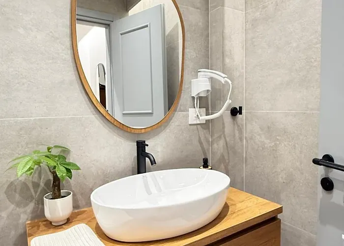 Elisavet's Gjirokastra